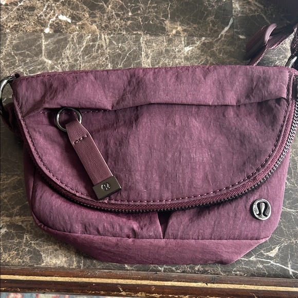 lululemon athletica Handbags - Lululemon Crossbody bag